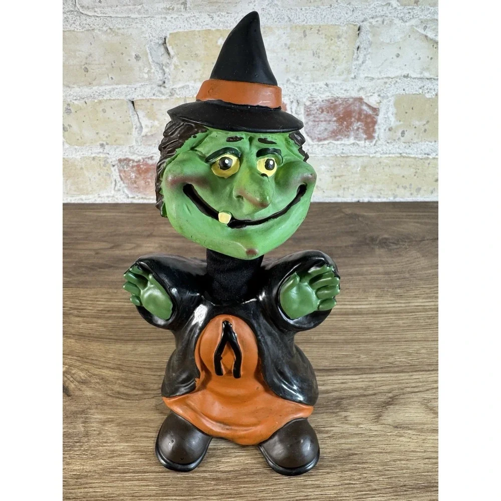 2004 Mario Chiodo Halloween Witch Bobblehead Nodder 10